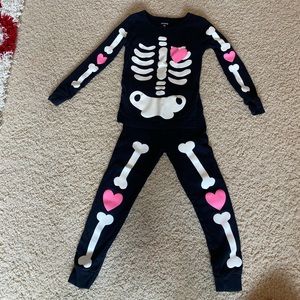 Girls Size 5 Halloween Pajamas